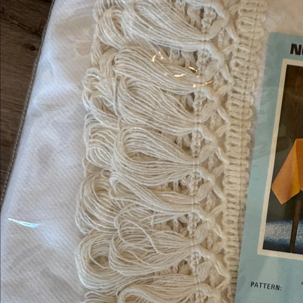 NWT Vintage Deadstock Grossman & Weissman loop fringe 65 inch round tablecloth